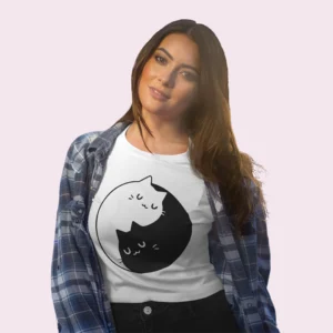 Camiseta de gatos enroscados