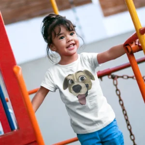 camiseta de perro sacando lengua